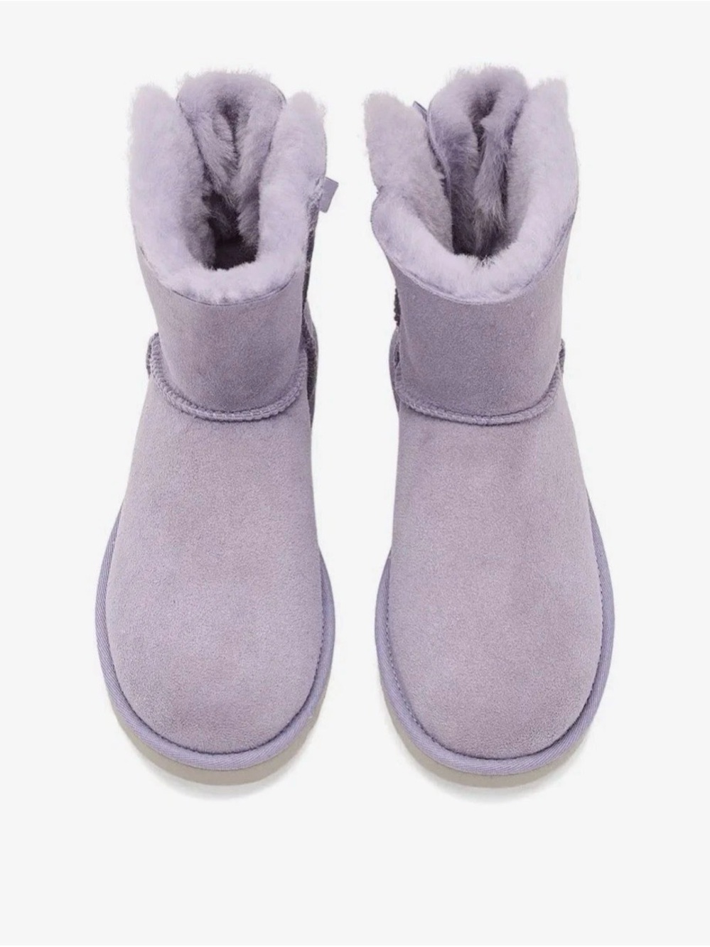 Women’s Size 10 UGG Short Bailey Boots with Bow